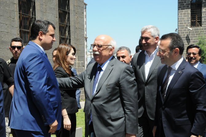 "Terör tarihe, kültüre, ortak hafızaya düşmandır"