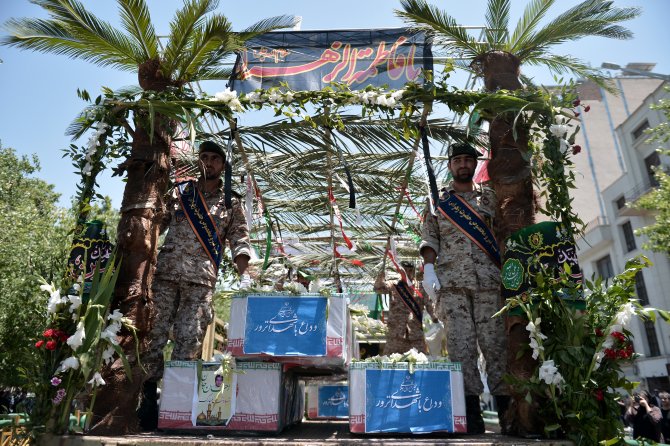 İran Meclisi ve Humeyni Türbesi'ne düzenlenen saldırı