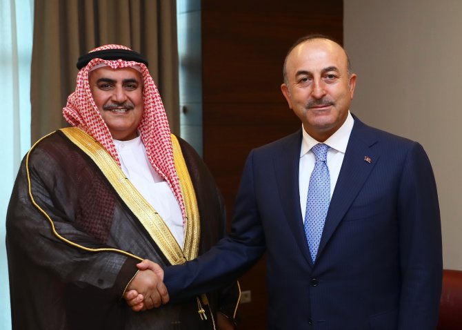 Dışişleri Bakanı Çavuşoğlu, Bahreynli mevkidaşıyla görüştü