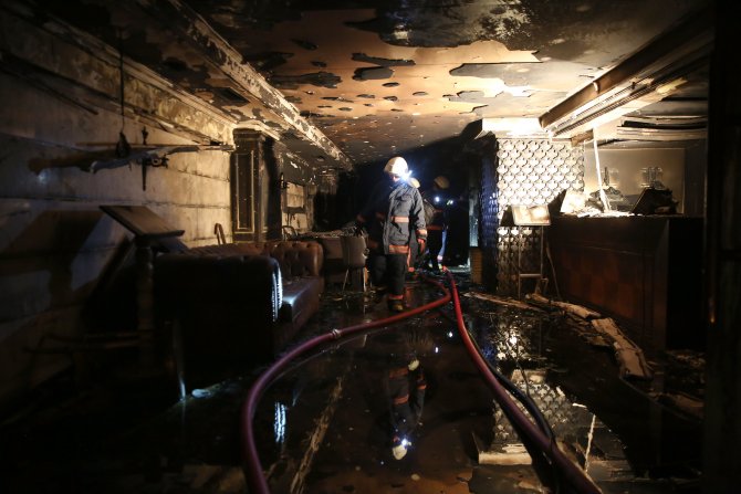 GÜNCELLEME 2 - Kumkapı'da otelde yangın: 2 ölü