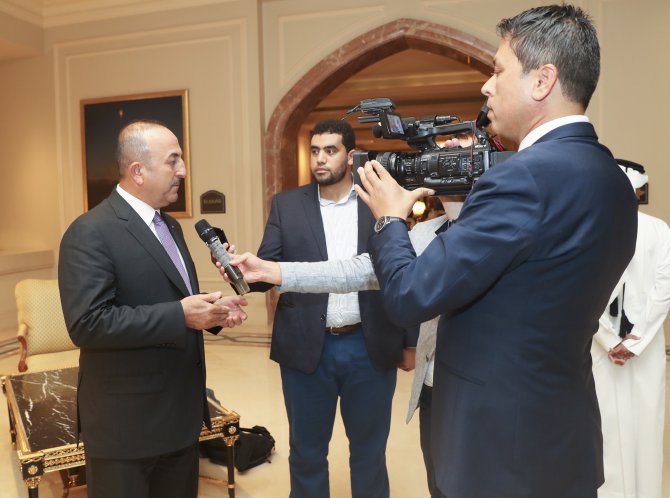 Çavuşoğlu'ndan Katar krizinde diyalog çağrısı