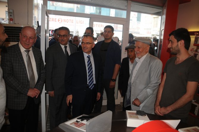 Maliye Bakanı Ağbal, Cizre'de
