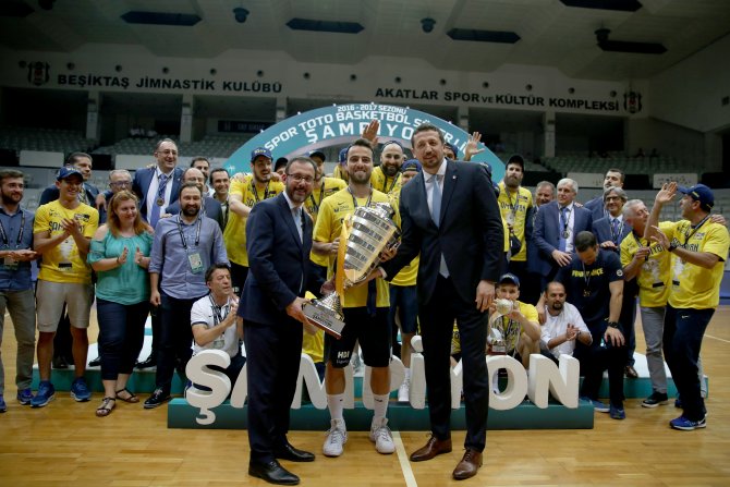 Potada şampiyon Fenerbahçe