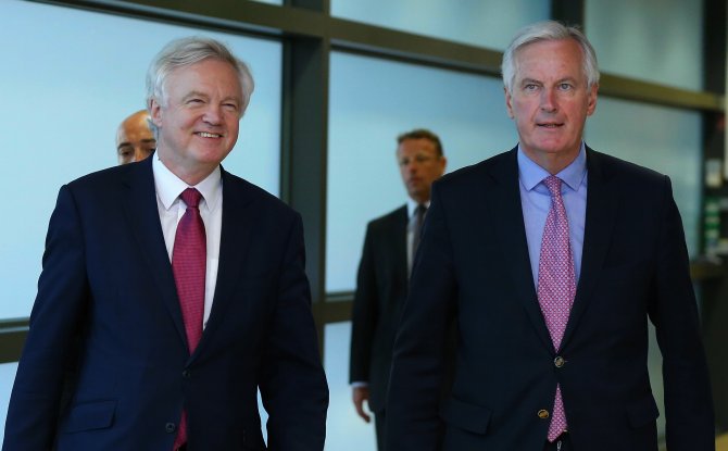 Brexit müzakereleri başladı