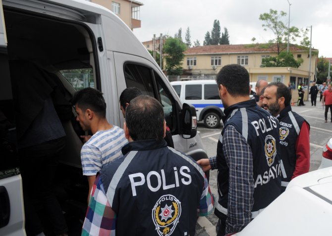 Kocaeli merkezli otomobil hırsızlığı operasyonunda 8 tutuklama