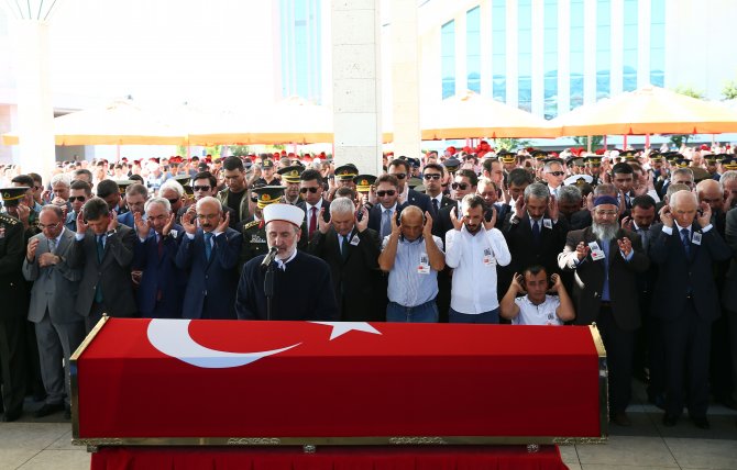 Uludere şehidi son yolculuğuna uğurlandı