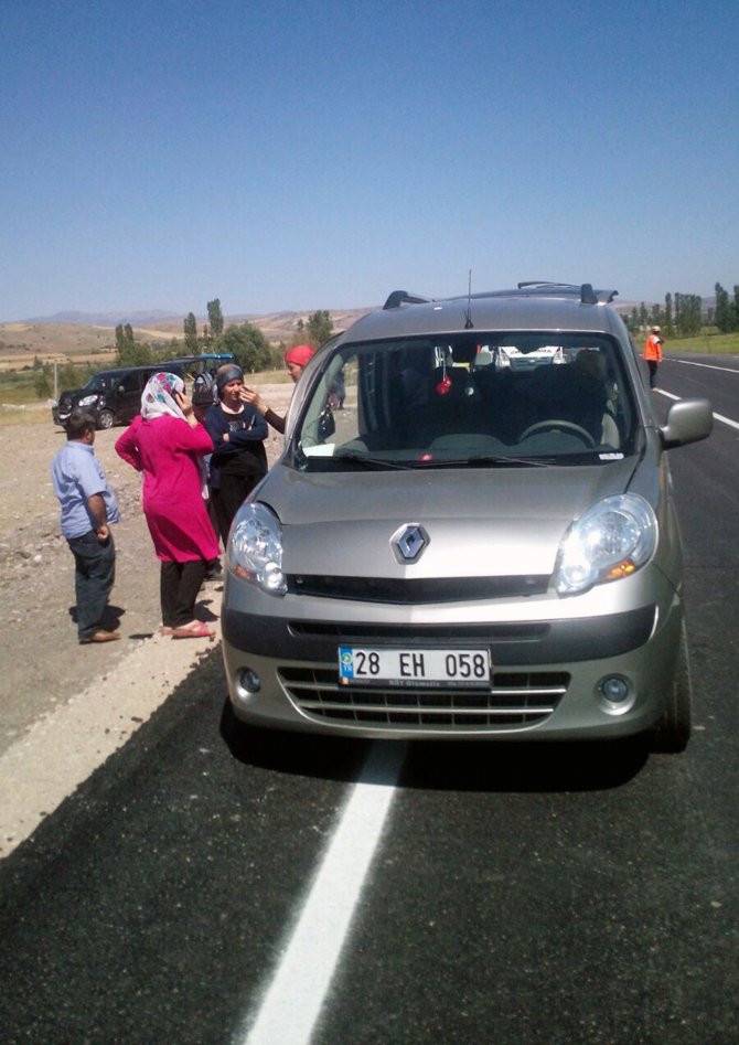 Akıncılar'da trafik kazası: 3 yaralı