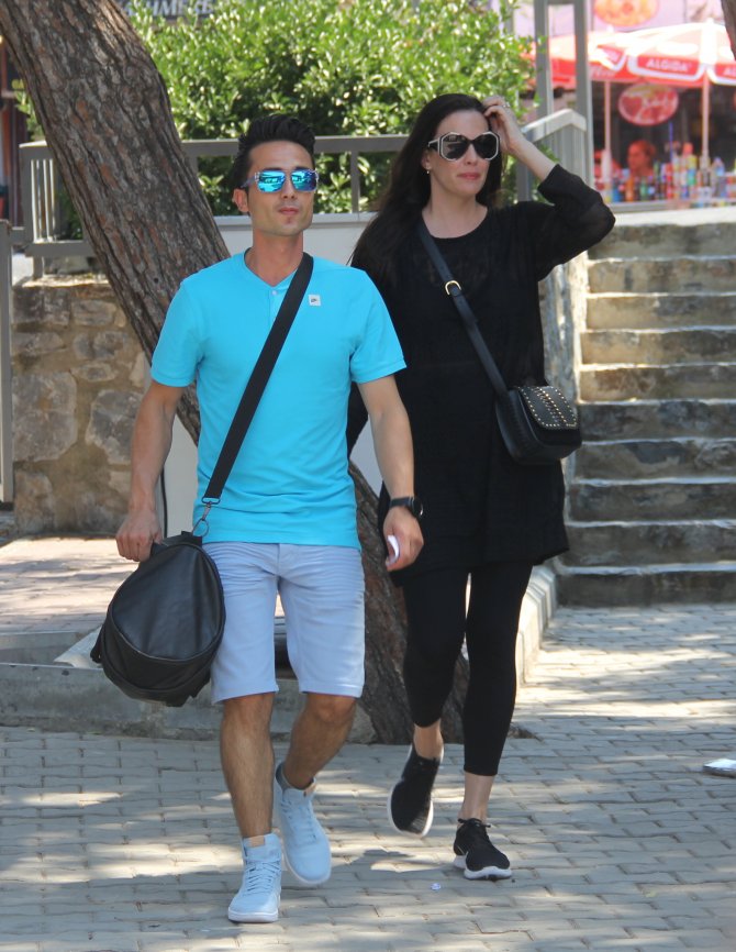 Liv Tyler Efes Antik Kenti'ni ziyaret etti