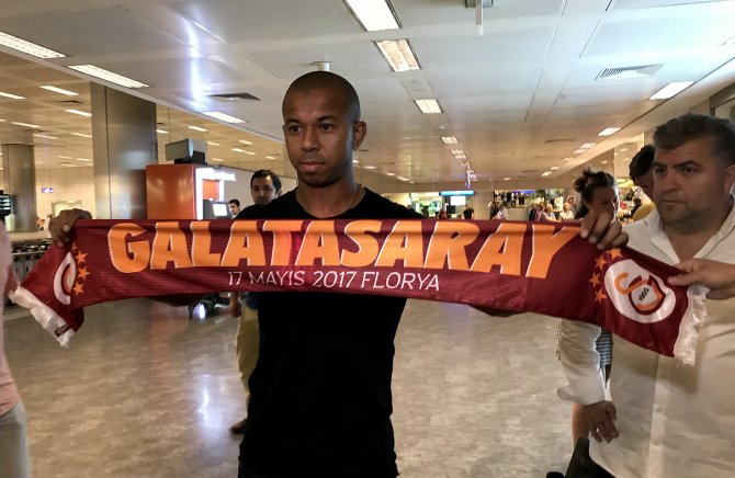 Mariano, İstanbul'a geldi