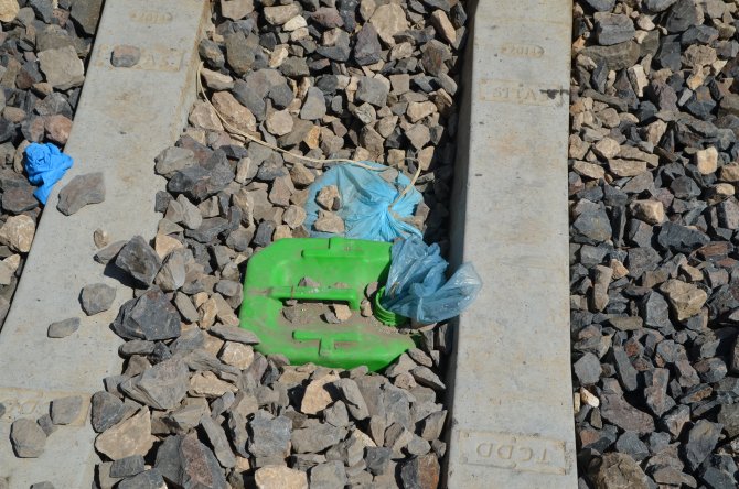 GÜNCELLEME - Erzincan'da raylara tuzaklanan patlayıcı imha edildi