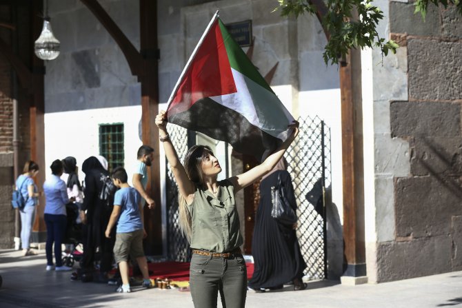 İsrail'in Mescid-i Aksa'ya yönelik ihlallerine tepkiler