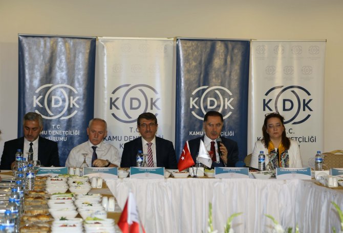 "Yasa koyucu kim nikahı kıysın derse saygı duyarız"