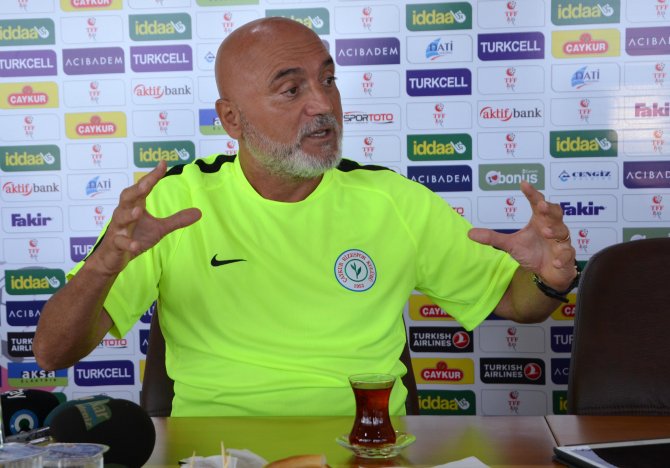 Çaykur Rizespor'da gündem Robinho