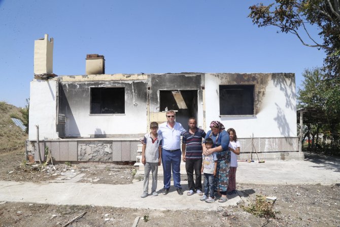 Evi yanan aileye belediye desteği