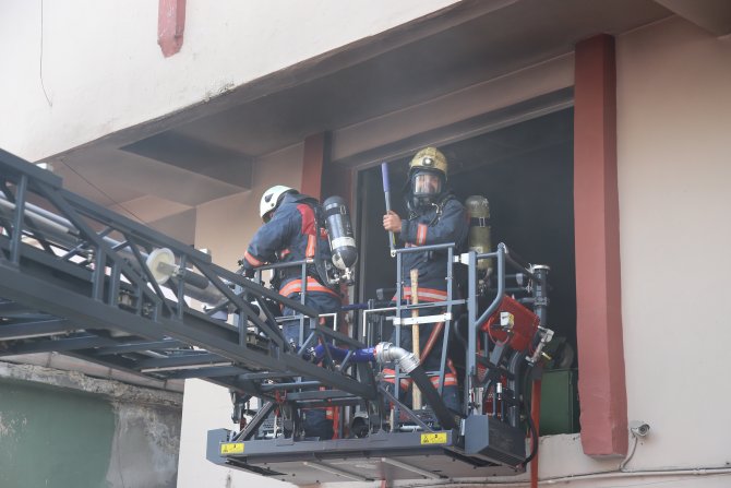 İstanbul'daki iş yeri yangını