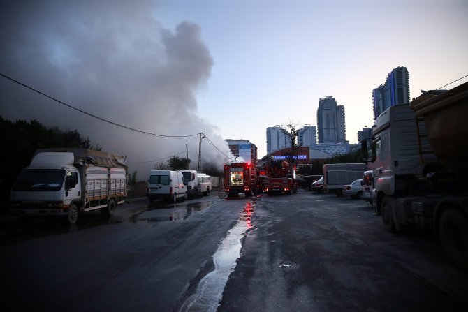 Şişli'de kurbanlık barınağında yangın