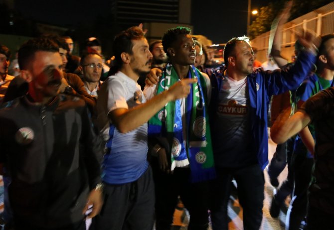 Çaykur Rizespor'un yeni transferi Lincoln Rize'de