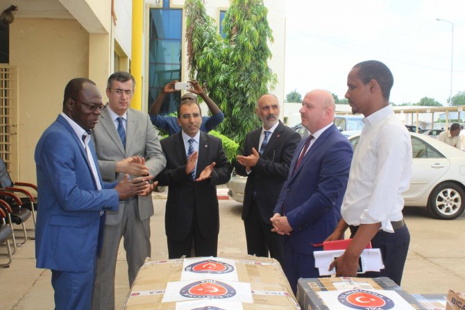 TİKA'dan Çad'a tıbbi malzeme desteği