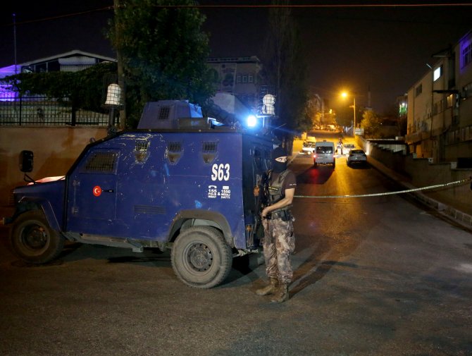 GÜNCELLEME - Gaziosmanpaşa'da polise silahlı saldırı: 1 şehit