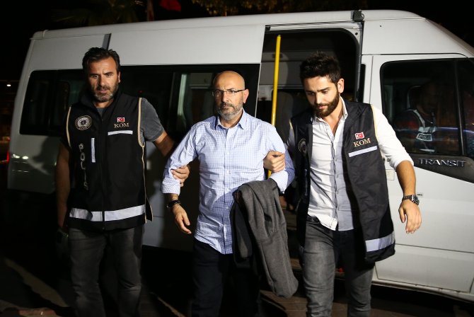 Eski Burdur Valisi Kürklü'nün gözaltına alınması