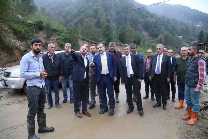 Gençlik ve Spor Bakanı Bak, heyelan bölgesinde