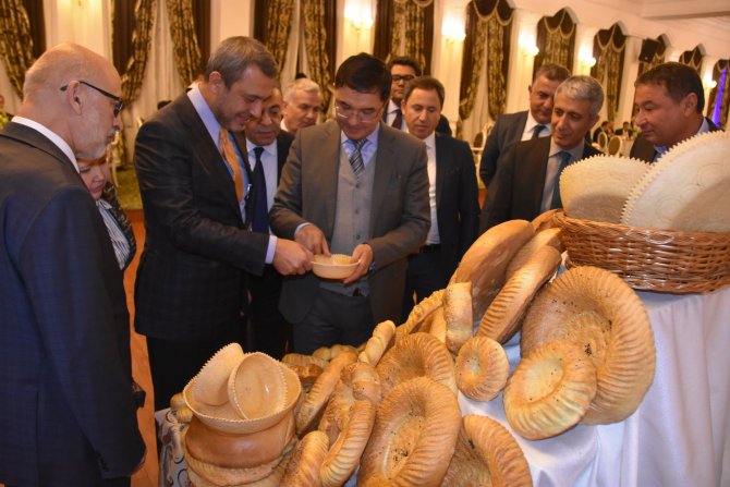 Yeni İpek Yolu’nun “öz”ünde yatırım zirvesi