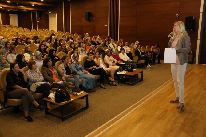 "Kız Kardeşim" Projesi Sivaslı kadınlarla buluştu