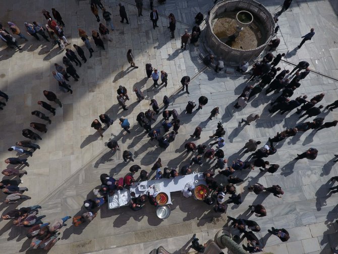 Cumhurbaşkanlığından vatandaşlara aşure ikramı