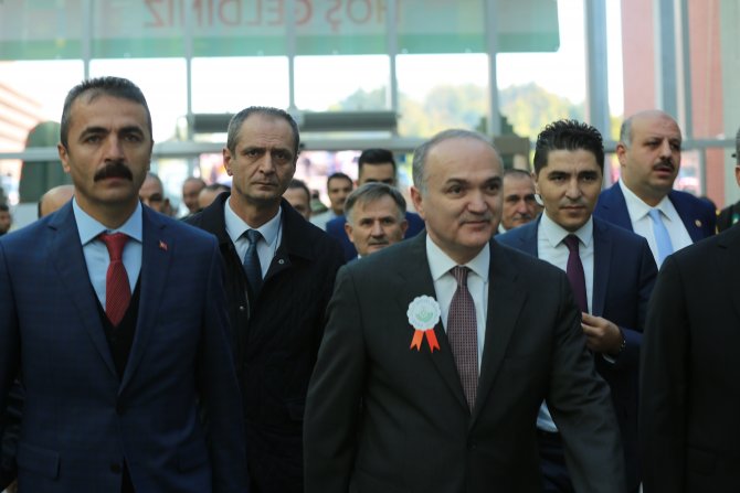 Bakan Özlü, AİBÜ akademik yılı açılışına katıldı