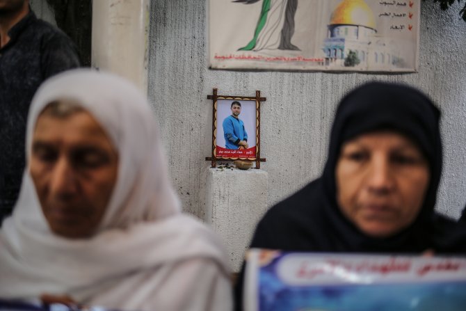 Gazze'de Filistinli tutuklulara destek gösterisi