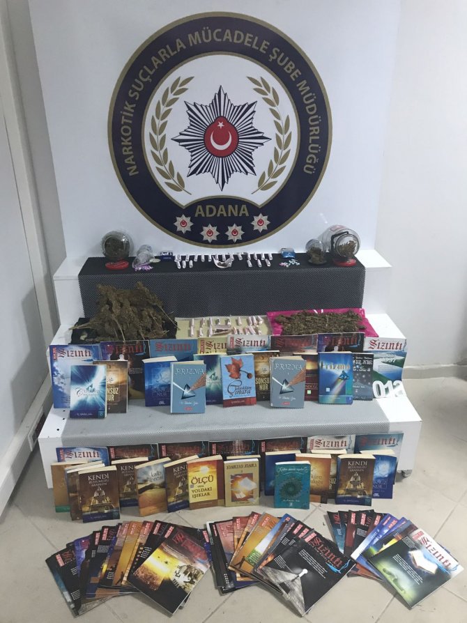 GÜNCELLEME - Uyuşturucu sakladıkları yerde FETÖ yayınları ele geçirildi