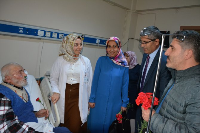 Suşehri Belediye Başkanı Yüksel'den hasta ziyaretleri