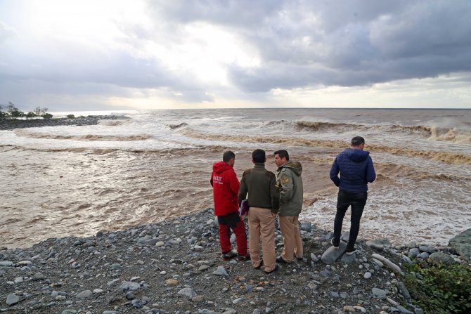 Rize'de kaybolan kişinin cesedi Batum'da bulundu