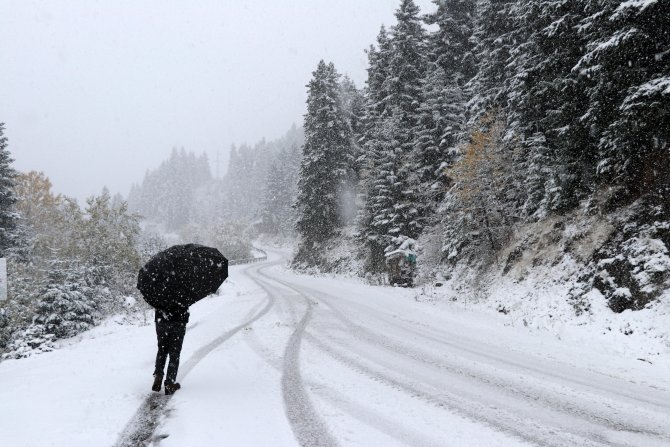 Bolu'da kar yağışı