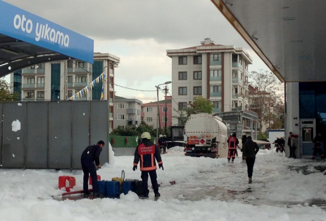 GÜNCELLEME - Tuzla'da akaryakıt istasyonunda tanker yangını