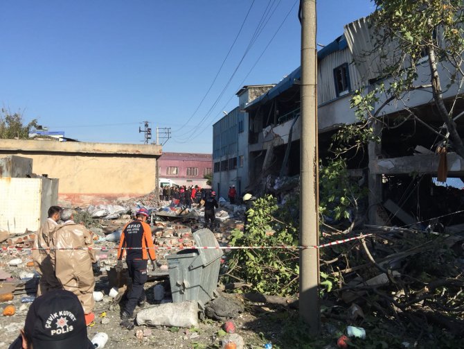 "Mıknatıs çocuk" görenleri şaşırtıyor