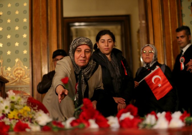 Büyük Önder Atatürk'ü anıyoruz