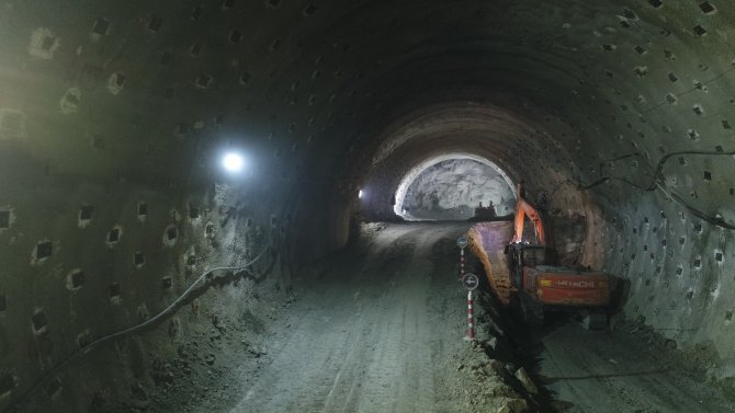 Mevlana Tüneli'nde ışığa 10 metre kaldı