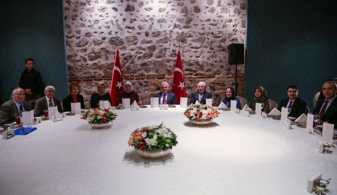 Başbakan Yıldırım öğretmenlerle buluştu