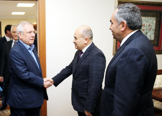 Fenerbahçe Kulübünün "1907 Okul 1907 Pota" projesi