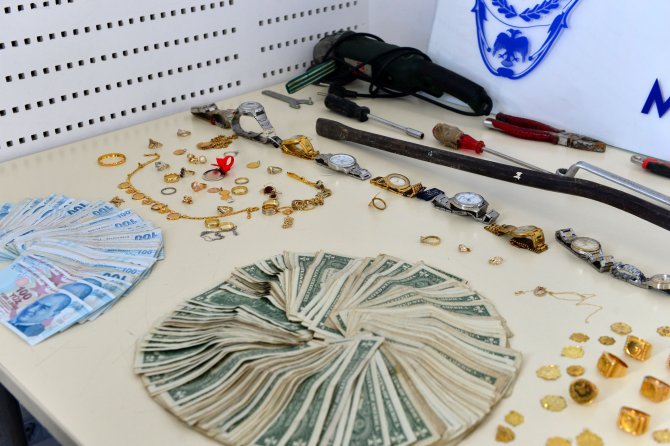 Çanakkale'deki kuyumcu soygunu