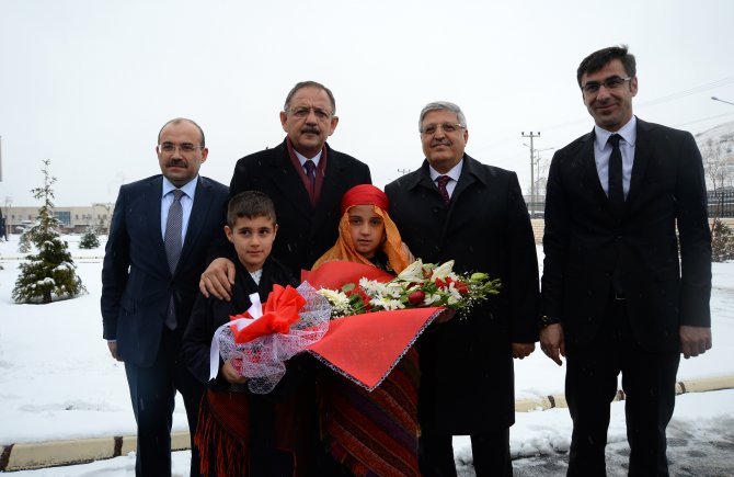 Çevre ve Şehircilik Bakanı Özhaseki: