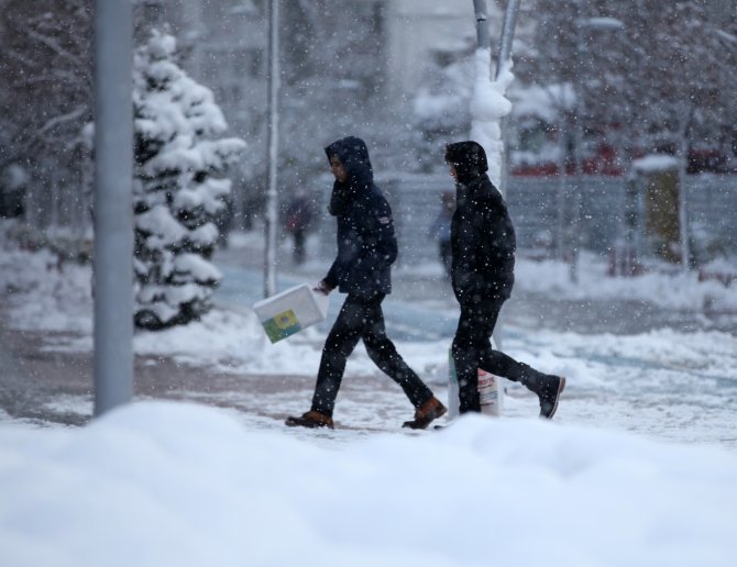 Yurtta kar yağışı