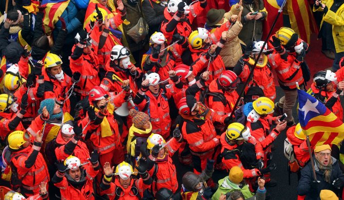 Ayrılıkçı Katalanlardan Brüksel'de protesto gösterisi