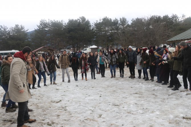 Hamsi festivalinde 750 kilo balık pişirildi