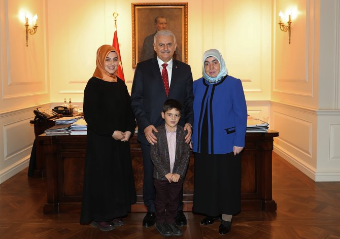 DEAŞ'ın kaçırdığı çocuk yuvasına kavuştu