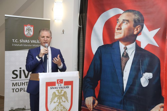 Vali Gül, muhtarlar toplantısına katıldı