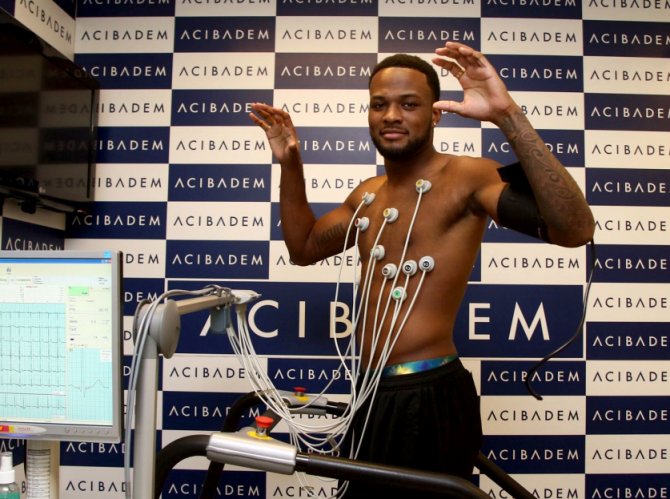 Larin, sağlık kontrolünden geçti