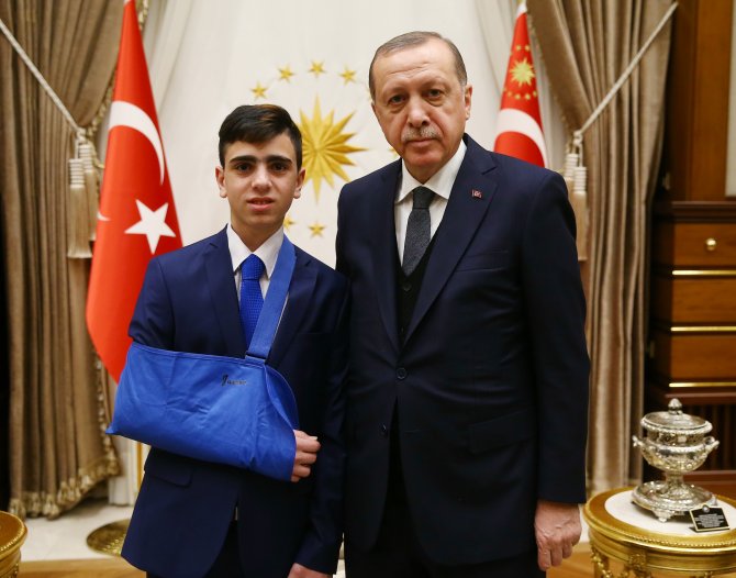 Erdoğan direnişin sembolü Cuneydi'yi kabul etti