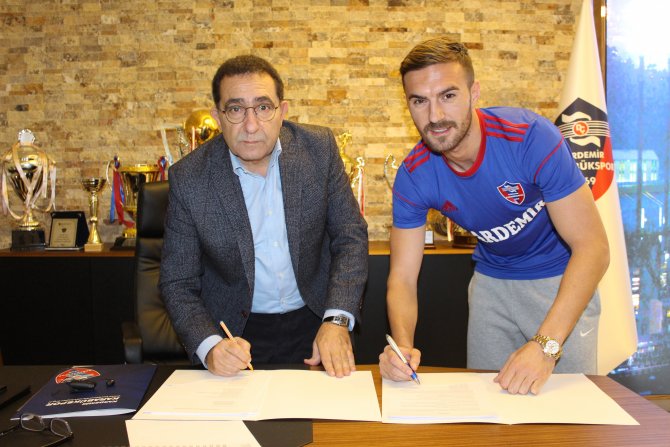 Kardemir Karabükspor'dan Alexe'ye yeni sözleşme